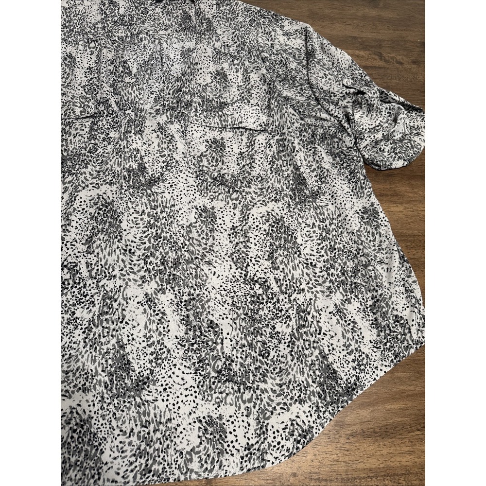 Torrid Plus Size Harper Black Gray Blouse Shirt Top 6X 6 Lightweight - Picture 3 of 5